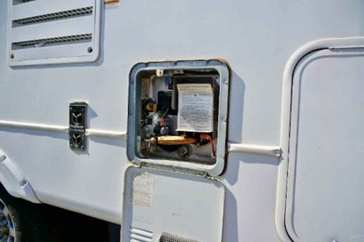 travel trailer hot water heater won't light